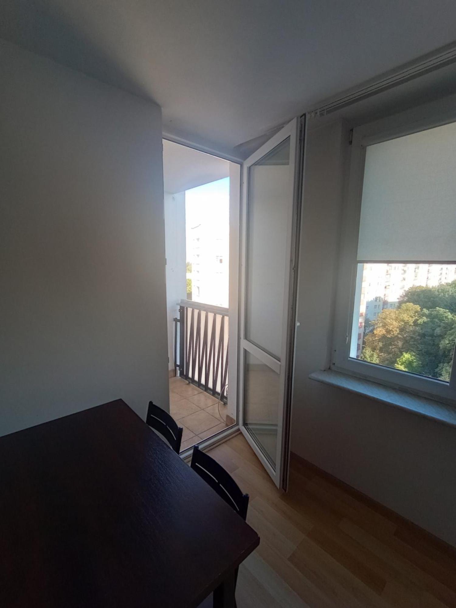 Saska Kepa! 3 Pokojowy Prywatny Apartament, Bezplatny Parking, Wifi, Centrum I Stadion 15min - Self Check In Appartement